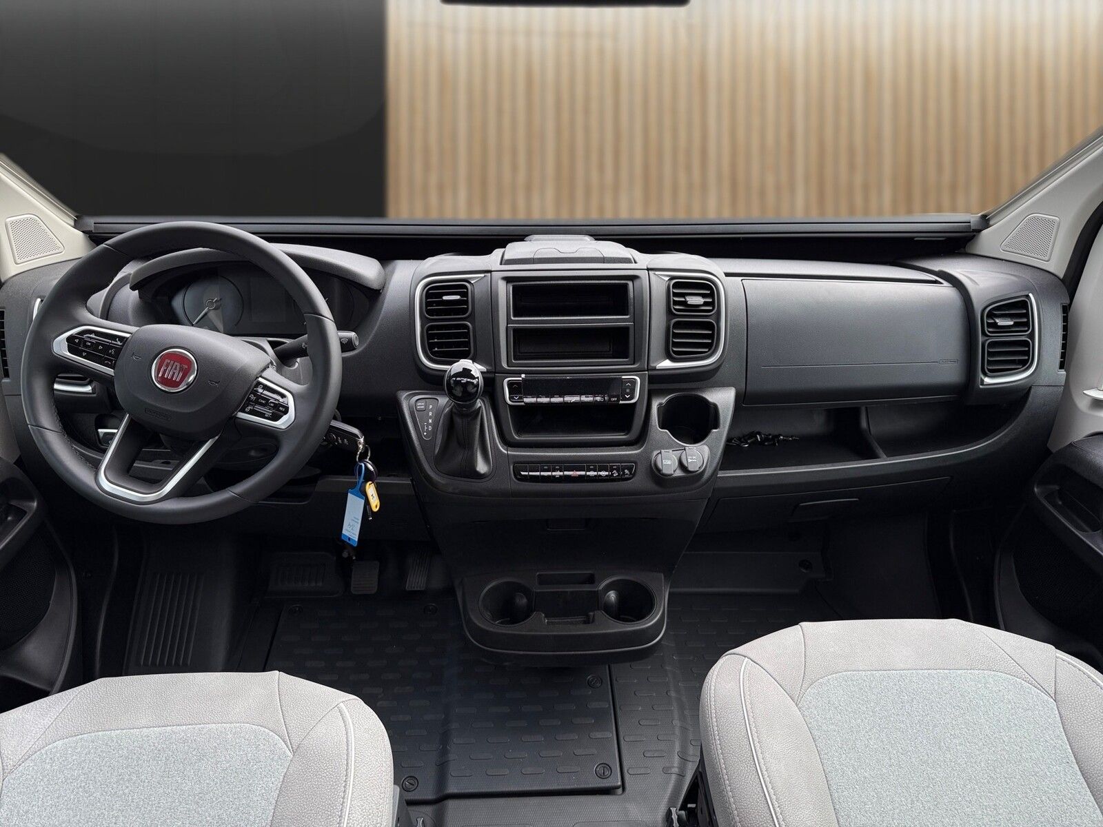 Fahrzeugabbildung Pössl Summit Shine 540 Fiat 140 PS 9754 EUR geschenkt
