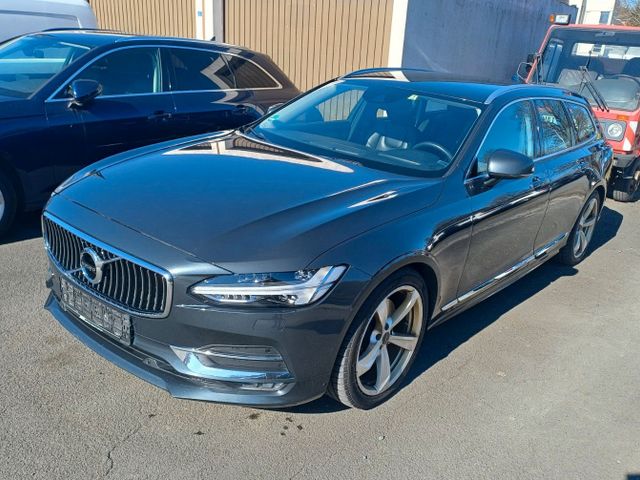 Volvo V90 Kombi Inscription AWD Navi/Leder/AHK/DAB+