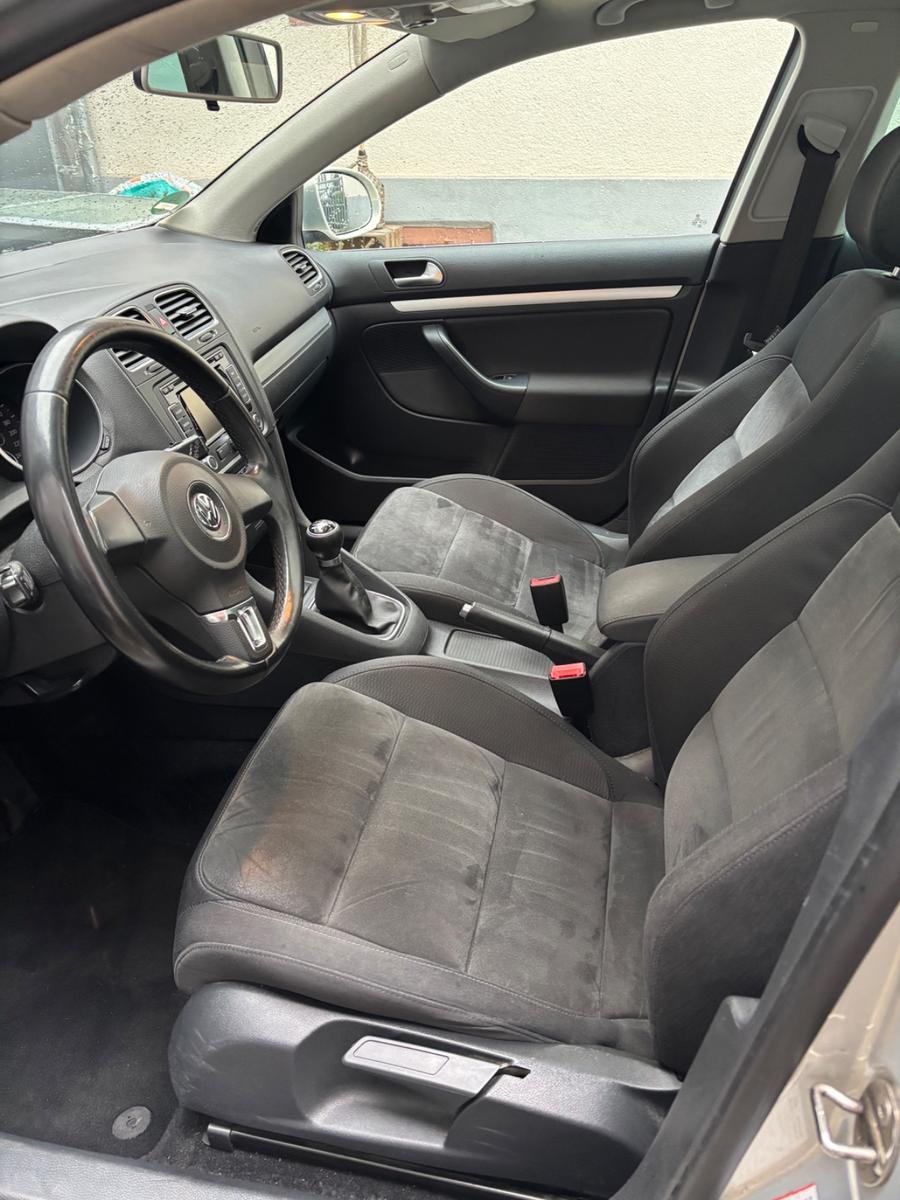 Volkswagen Golf 2011 — photo 12