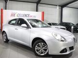 Alfa Romeo Giulietta 1.4 TB / TEMPOMAT / EINPARKHILFE / - silberne Alfa Romeo Giulietta