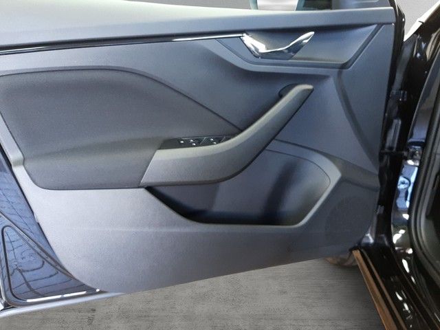 Fahrzeugabbildung Skoda Kamiq Selection 1.5TSI DSG Matrix LED AHK ACC