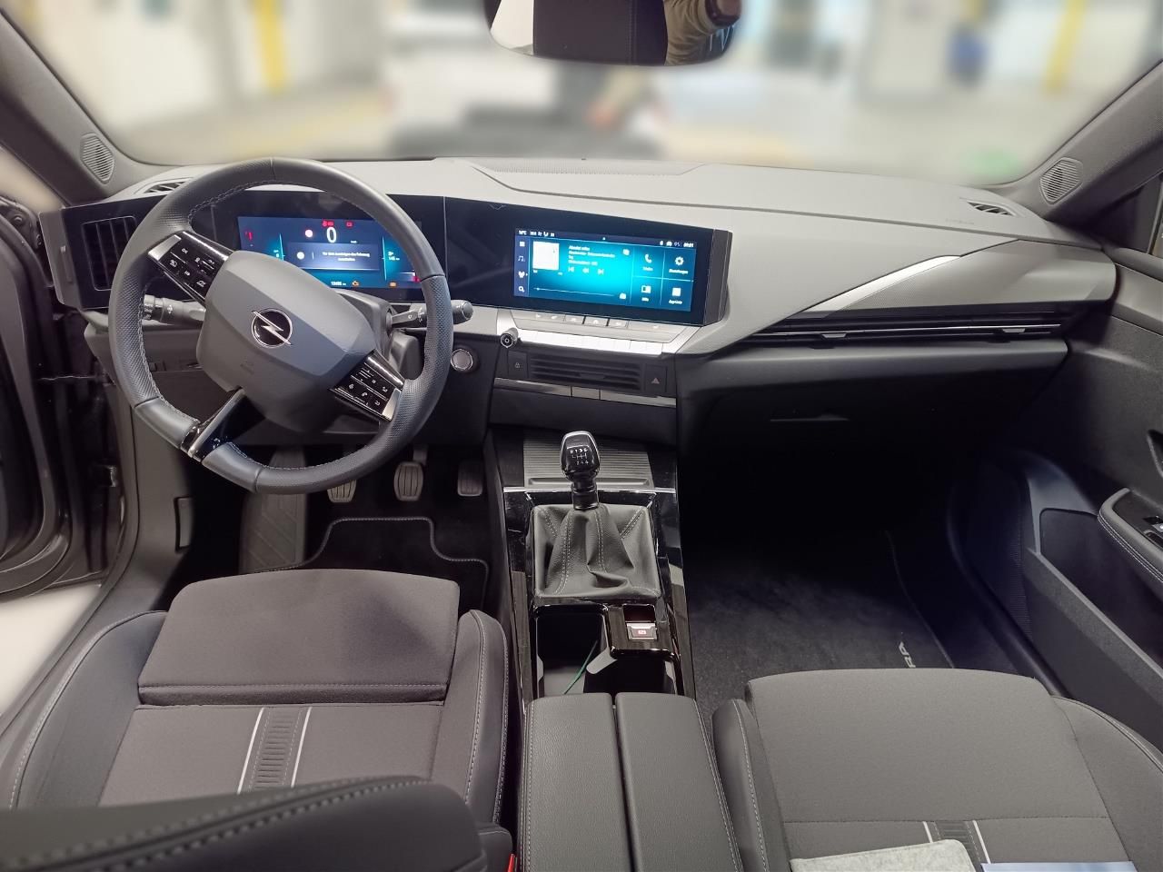 Fahrzeugabbildung Opel Astra L GS 1.2 Turbo+Sitzhzg.+Lenkradhzg+Rückfah