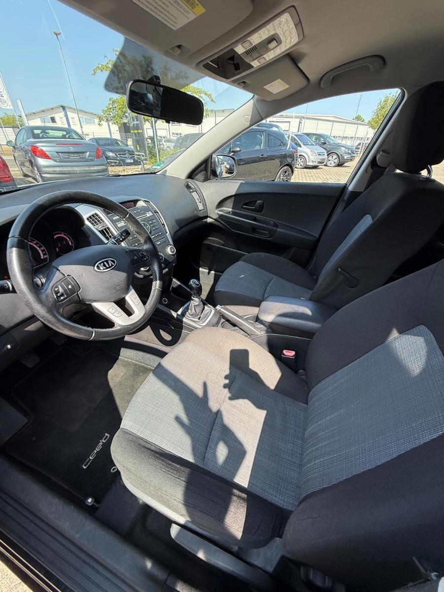 Kia Ceed 1.4 Sportswagon Vision /Klima