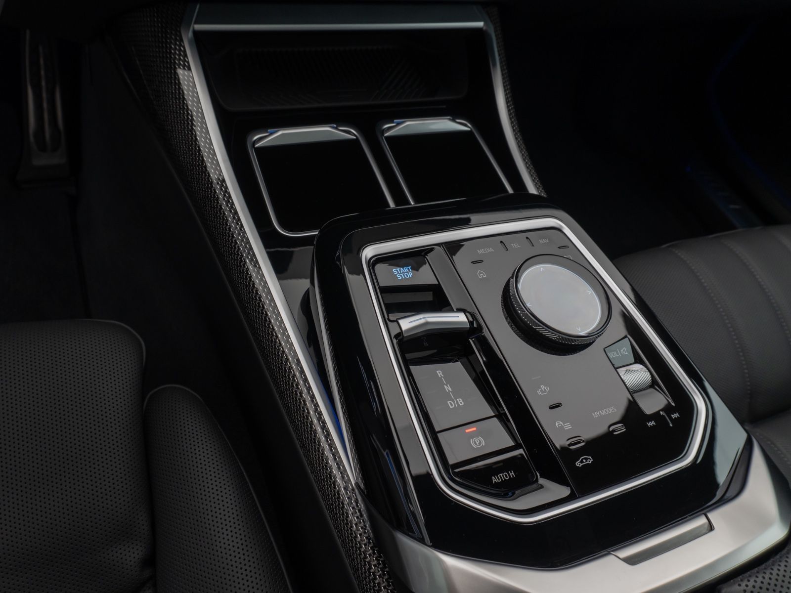 Fahrzeugabbildung BMW i7 xD60 M-Sport HUD Pano 360°Massage ACC Soft 21