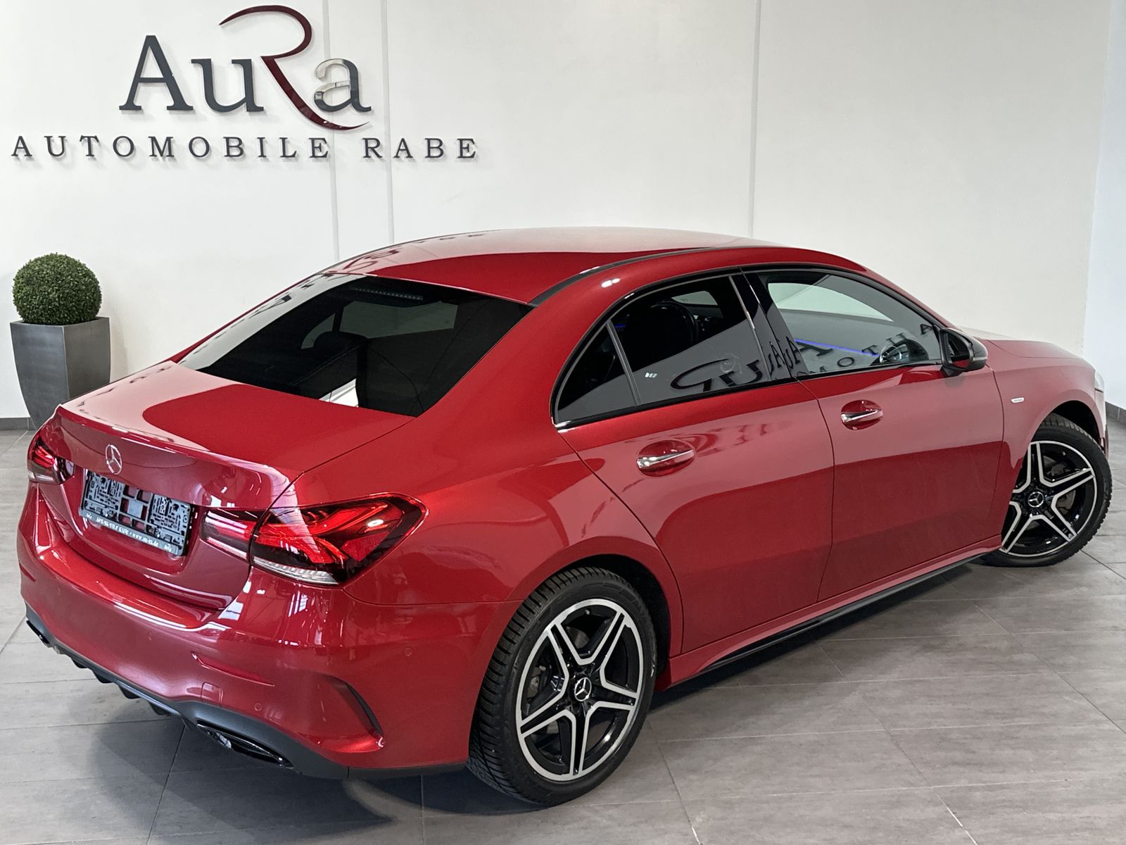 Fahrzeugabbildung Mercedes-Benz A 250 Edition 2020 NAV+LED+BURMESTER+18ZO+KAMERA