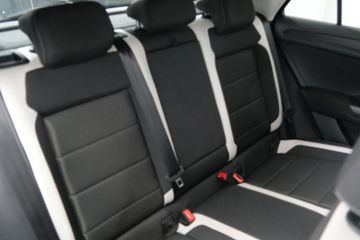 Volkswagen T-Roc - 11