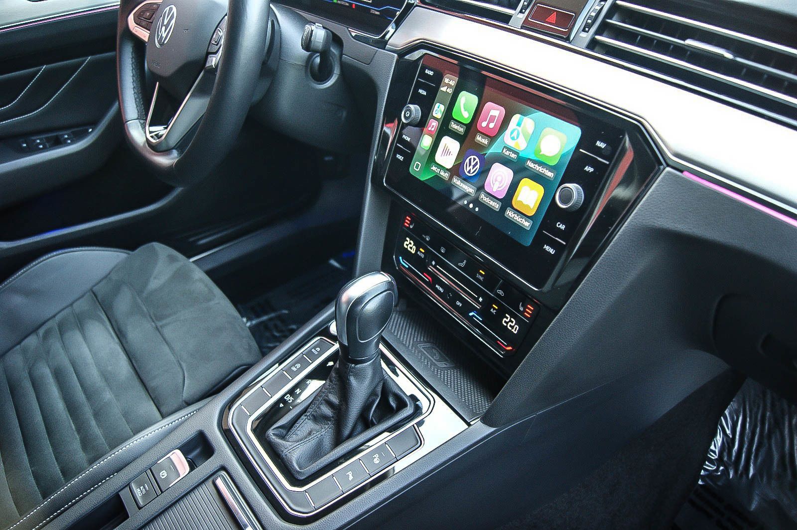 Fahrzeugabbildung Volkswagen Passat Variant 2.0 TDI Elegance VIRTUAL MATRIX