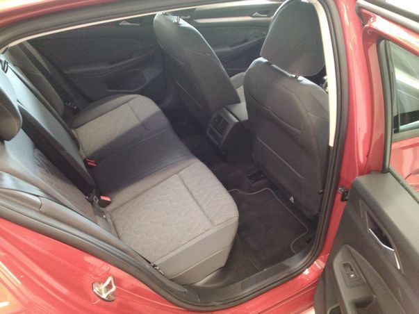 Volkswagen Golf - Bild 8