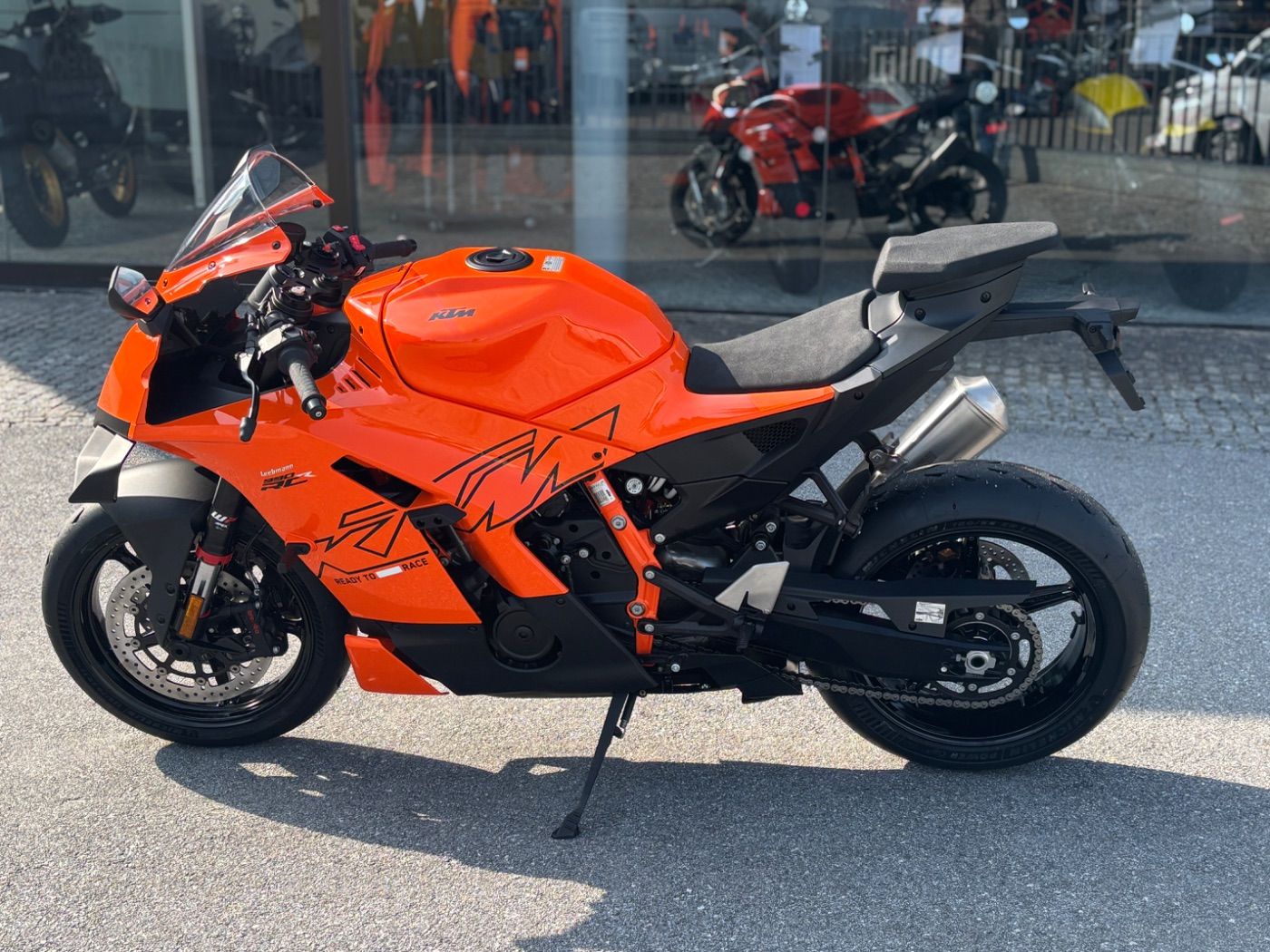 Fahrzeugabbildung KTM 990 RC R 48 Monate Garantie Modell 2026, beide F