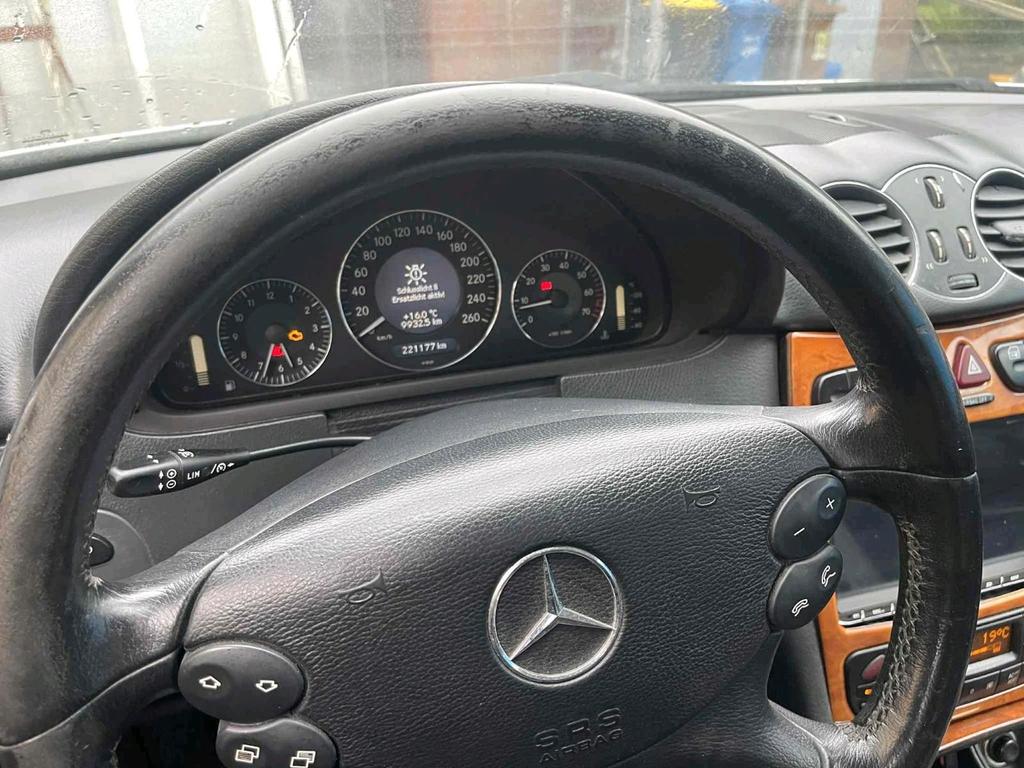 Mercedes-Benz CLK 240