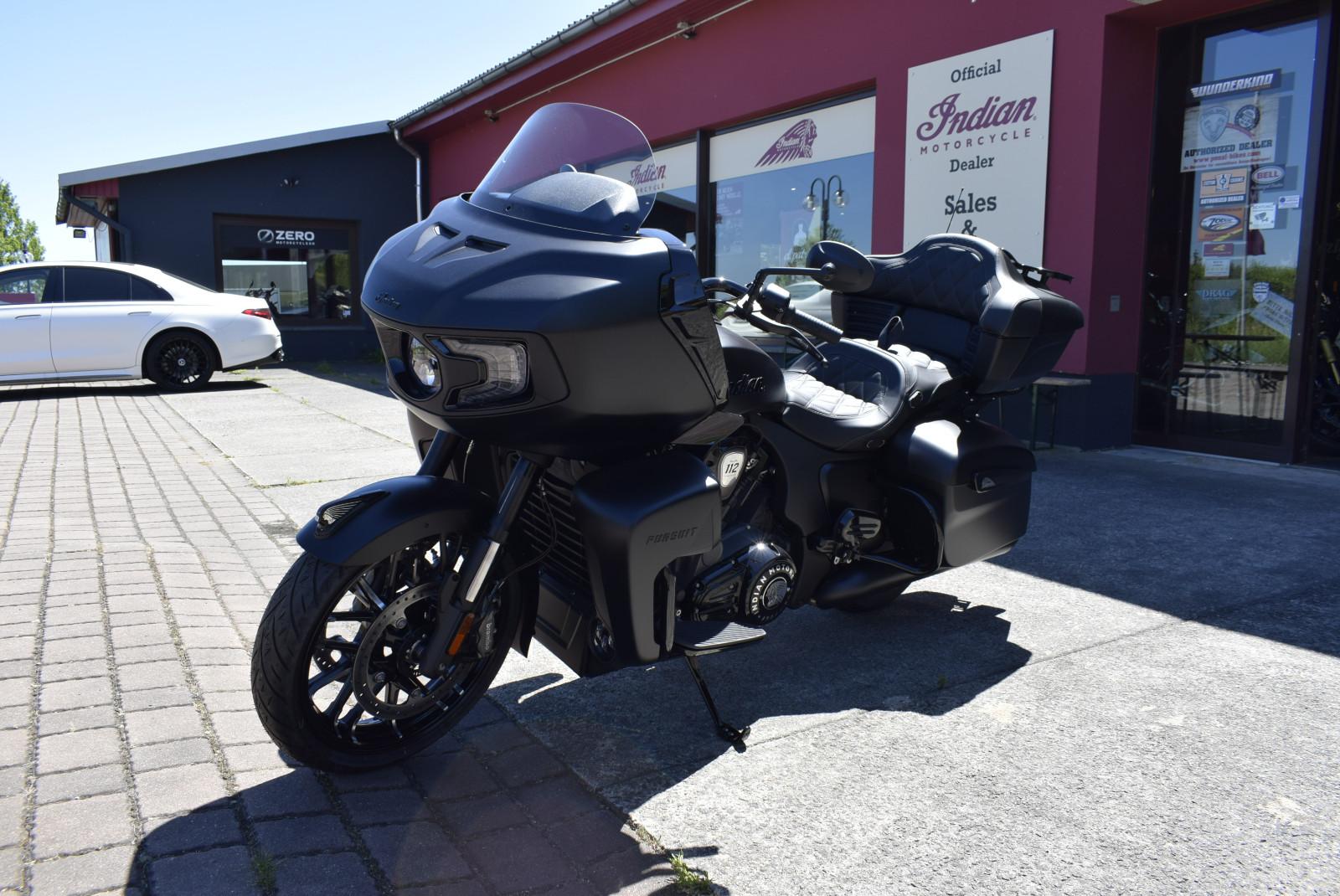 Indian Pursuit Dark Horse 112 CUI Black Smoke