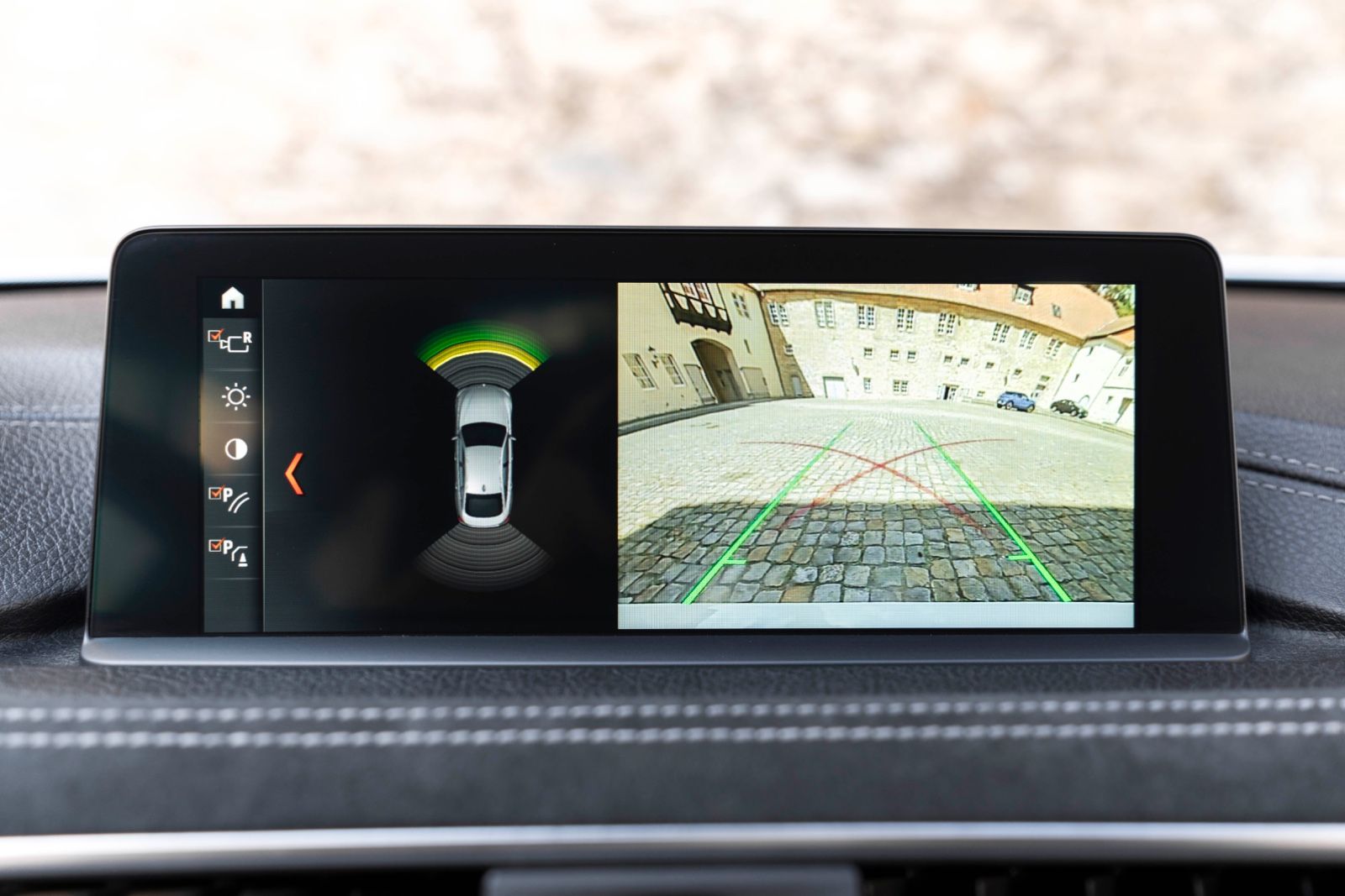 Fahrzeugabbildung BMW 440I GC M-PERFORMANCE HUD H&K LED KAM CARPLAY