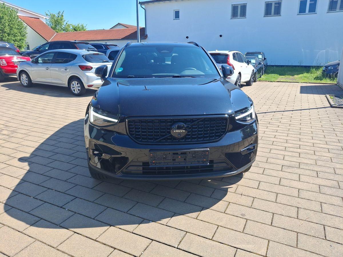 Volvo XC40 B3 Black Edition Plus 360° PANO AHK H/K 20"