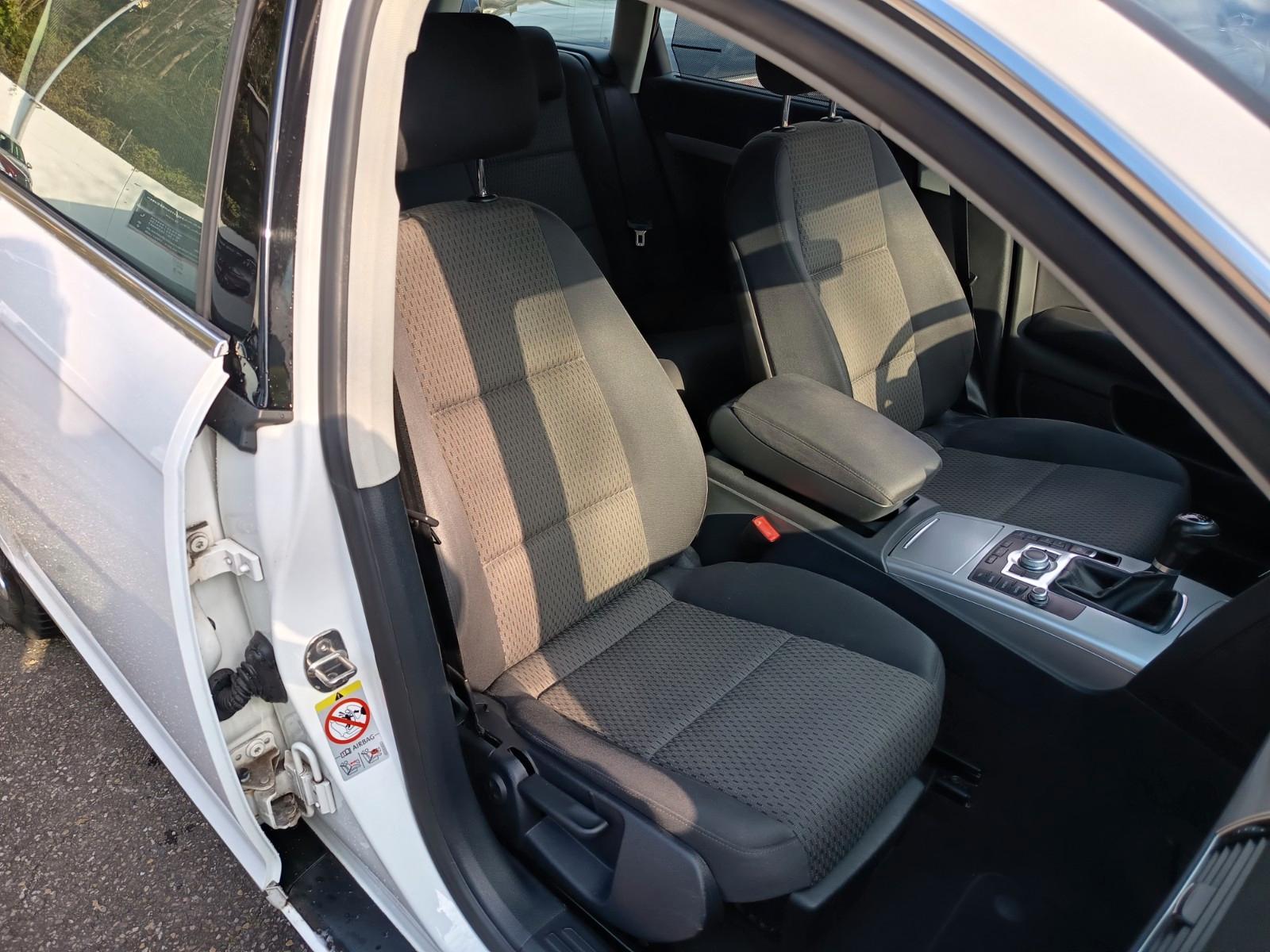 Audi A6 2010 — photo 12