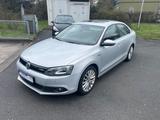 Volkswagen Jetta VI Highline Hybrid ~ Leder~ Automatik - Volkswagen Jetta: Highline