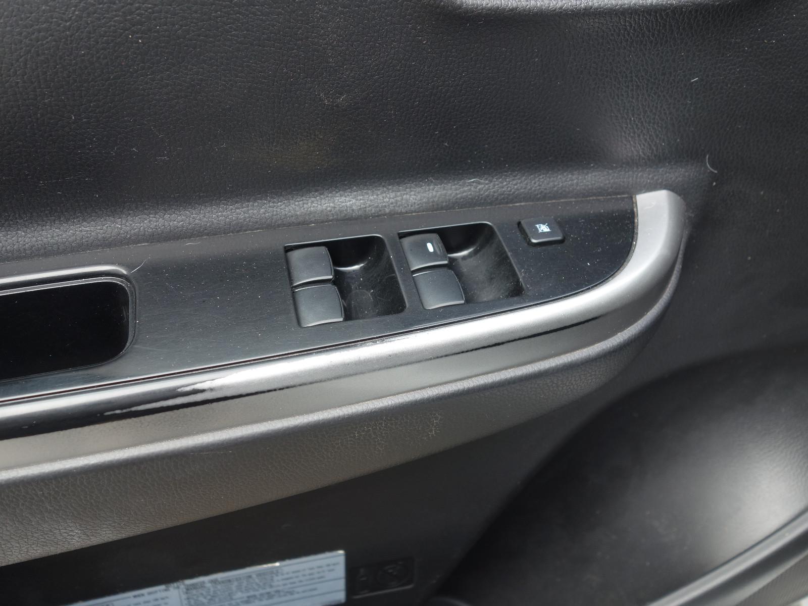 Mitsubishi L200 Intro Edition Doka 4WD Autom KLIMA AHK NAVI