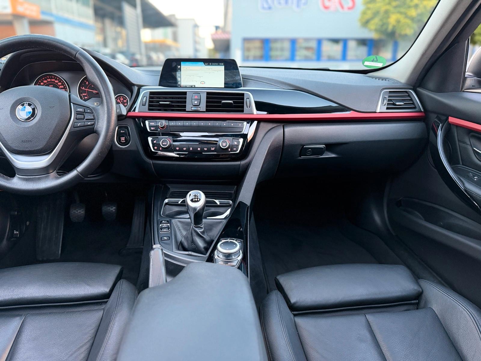 BMW 318 i Sport Line