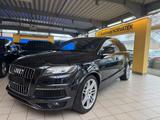 Audi Q7 3.0 TDIquattro*S-Line*Navi*Xenon*AHK*7-Sitzer - gebrauchte Audi Q7 aus dem Jahr 2013