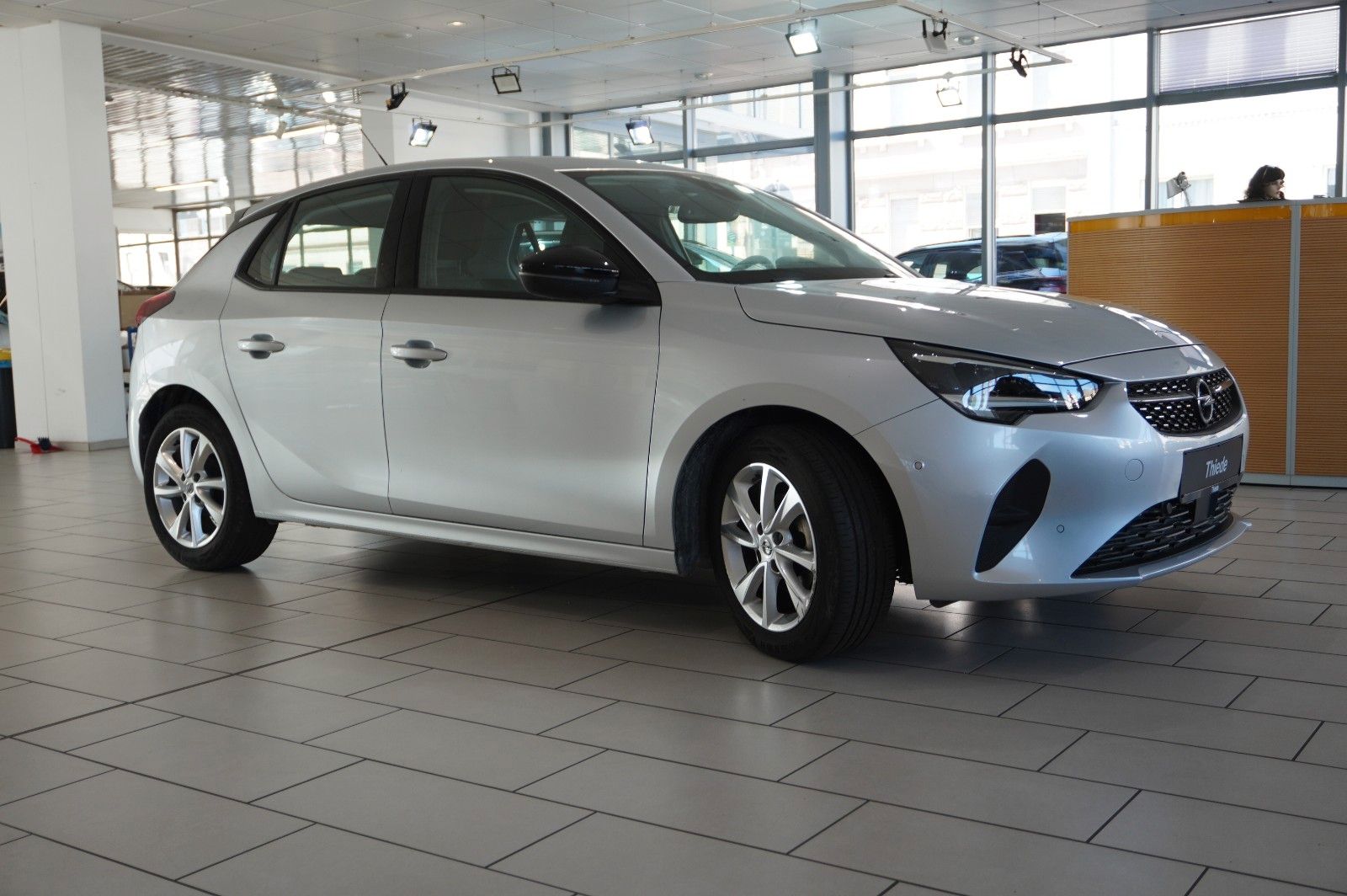 Fahrzeugabbildung Opel Corsa F 1.2 ELEGANCE NAVI/LED/KAMERA/SPORT/DAB+