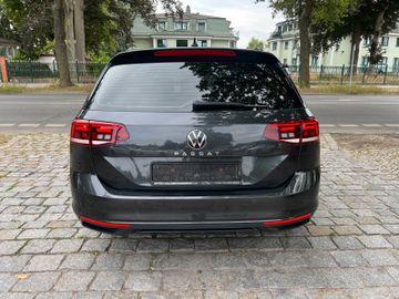 Volkswagen Passat Variant - 8