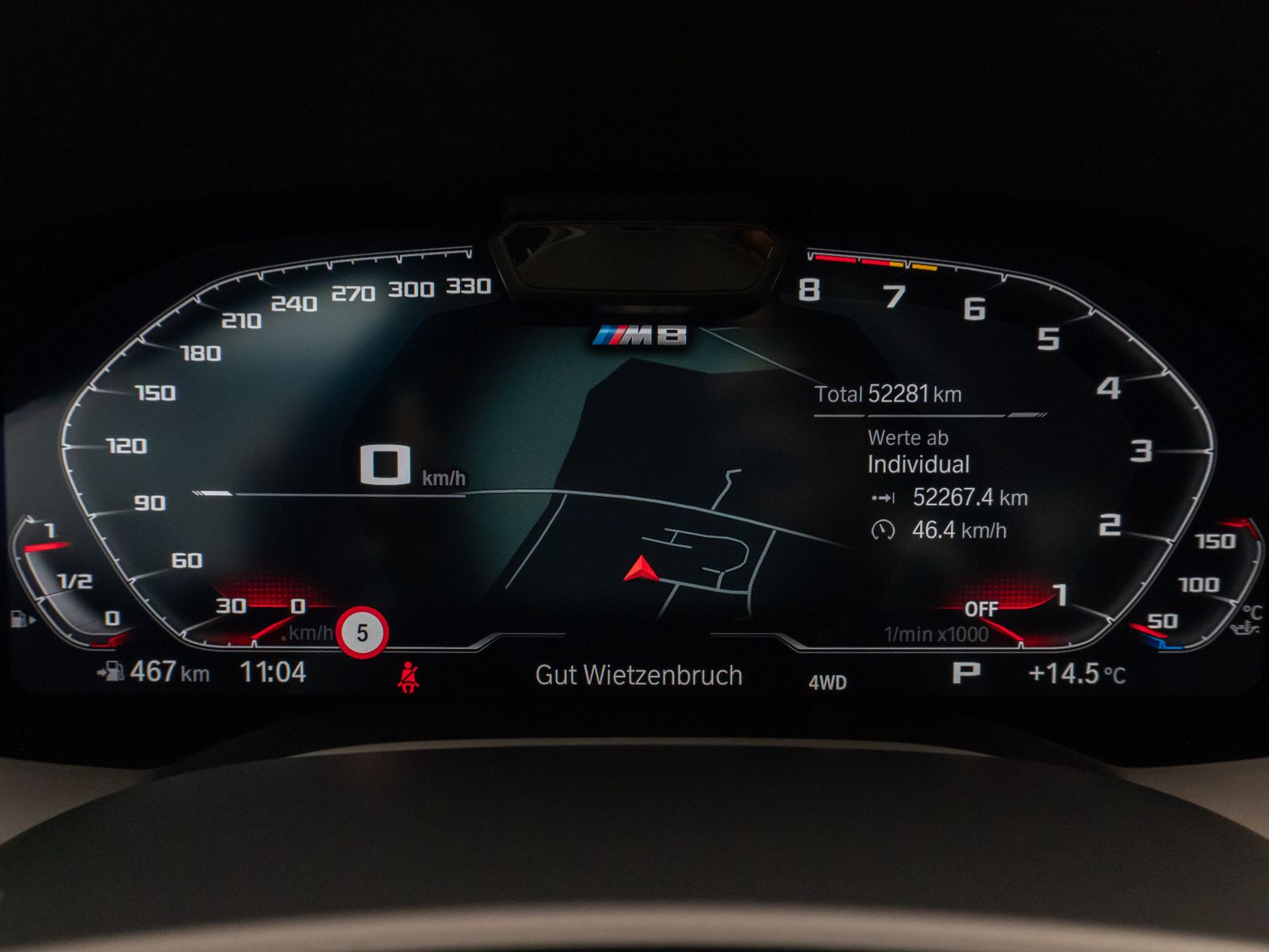 Fahrzeugabbildung BMW M8 Competition xD Coupé 360°Laser SoftCl DispKey