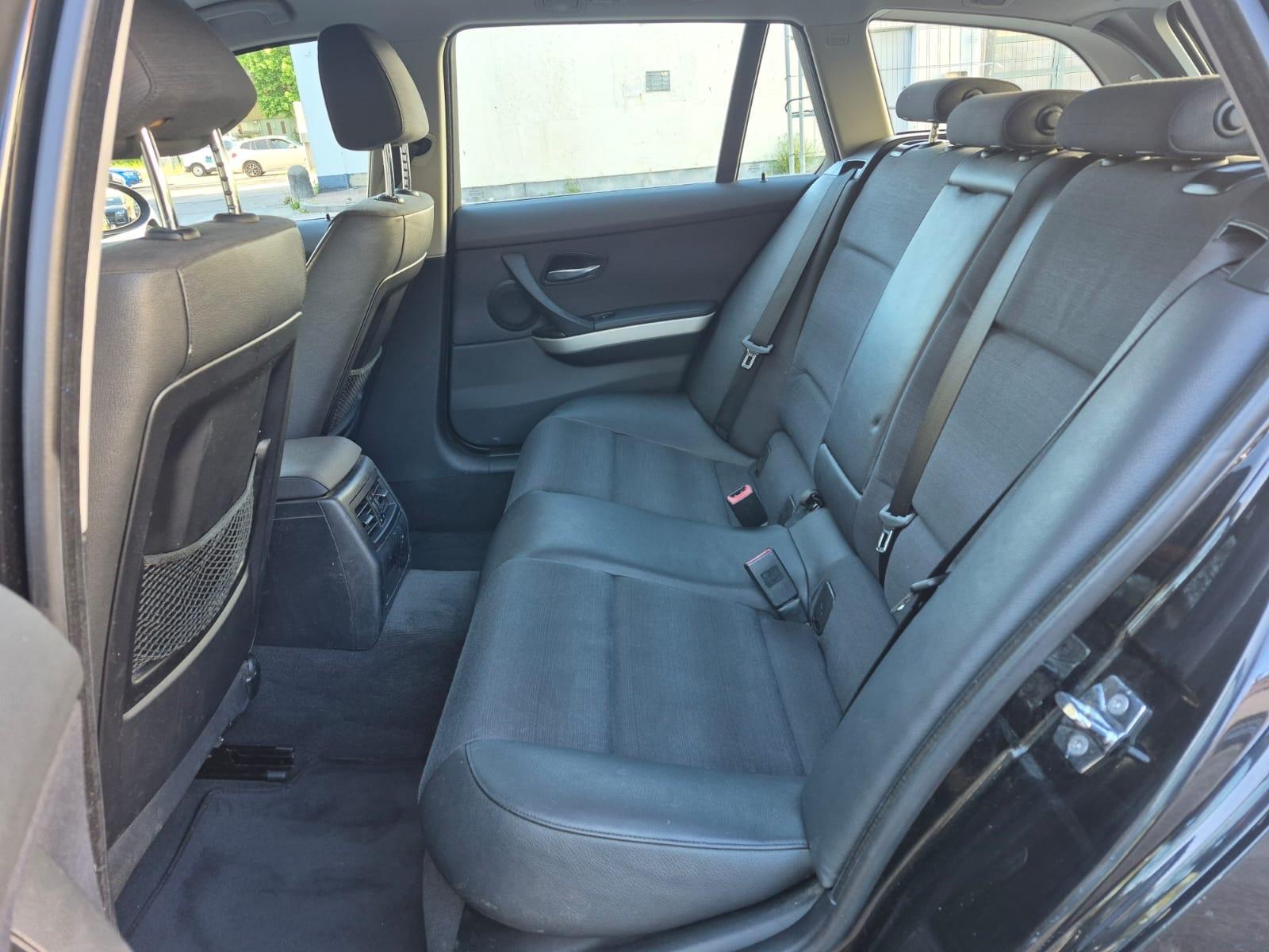 BMW 325 2005 — photo 17