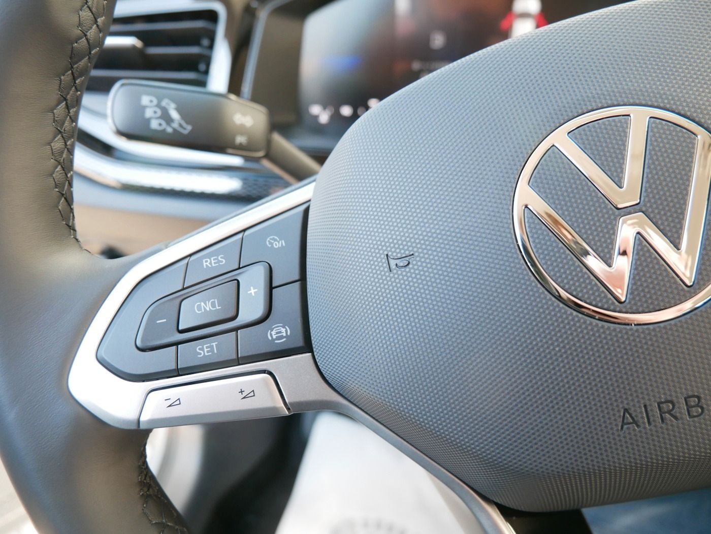 Fahrzeugabbildung Volkswagen Taigo 1.0 TSI Life Kamera LED SHZ Klimaautomatik