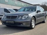 Mercedes-Benz E 200  T Kompressor  Avantg /NAVI/LEDER /AHK/PDC - Mercedes-Benz E 200 aus 2005: Kompressor