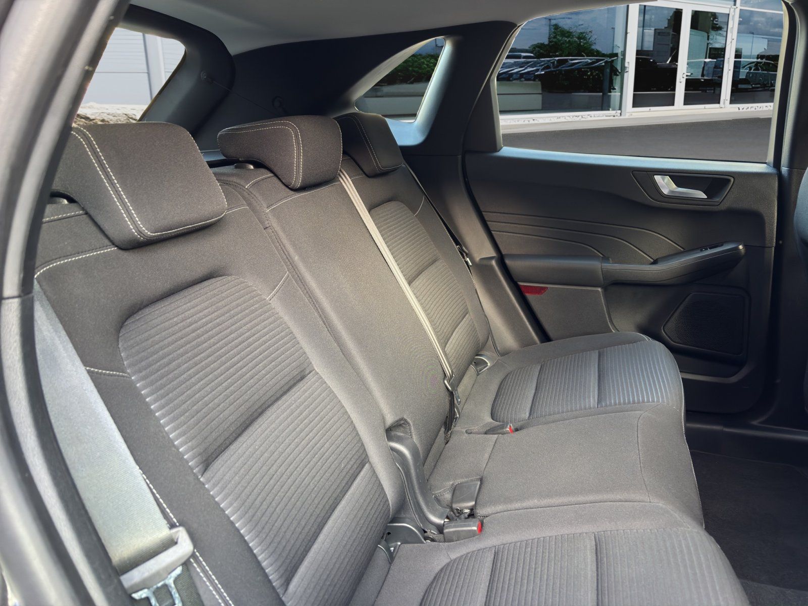 Fahrzeugabbildung Ford Kuga Plug-In Hybrid Titanium