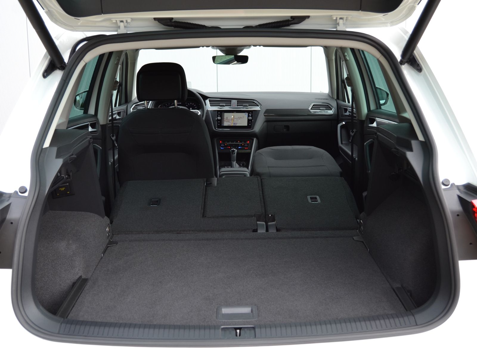 Tiguan 1.5 TSI 150 PS DSG Elegance AHK/SPORT-PAK