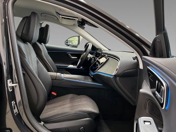 Mercedes E 200 - 12