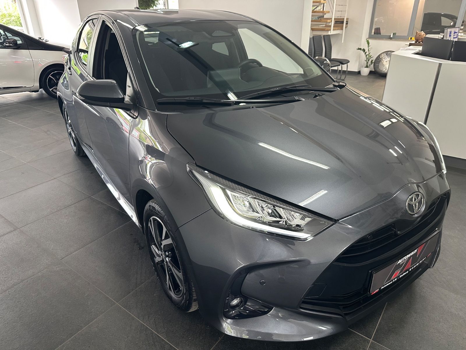 Toyota Yaris Hybrid Teamplayer/Comfort+Safety-Paket imagem 2