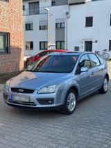 Ford FORD FOCUS 1.6 x VOLLAUSSTATTUNG x AHK x T... - Ford Focus aus 2006: 1.6