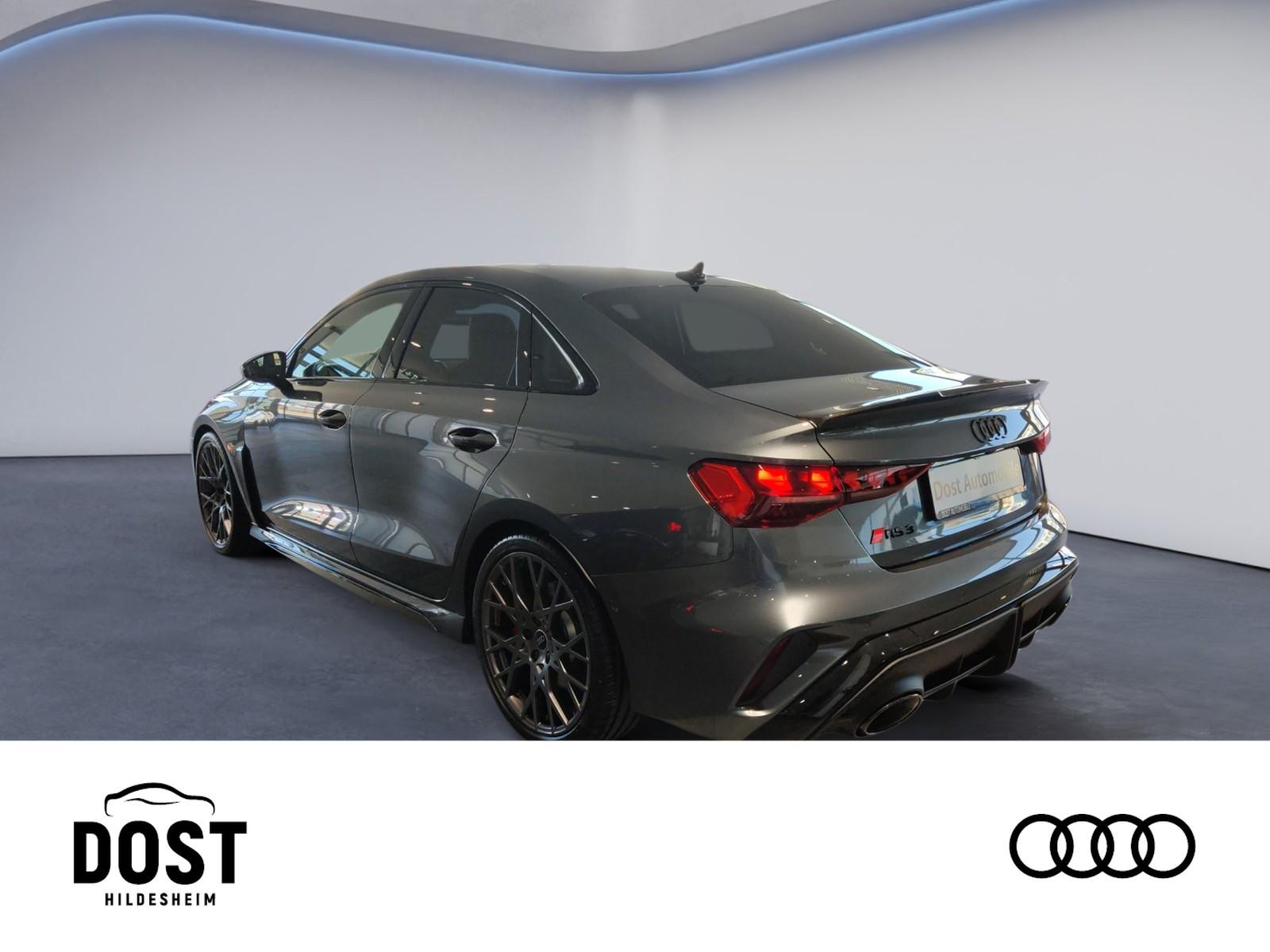 Audi RS 3 Limousine S tronic PANO+NAVI+LEDER+ABGAS