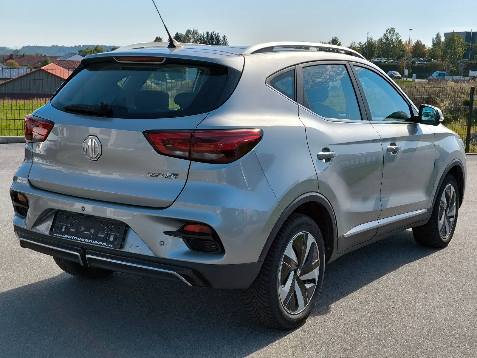 MG ZS