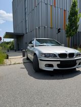 BMW 330xi touring - *Voll* *kein Rost*
