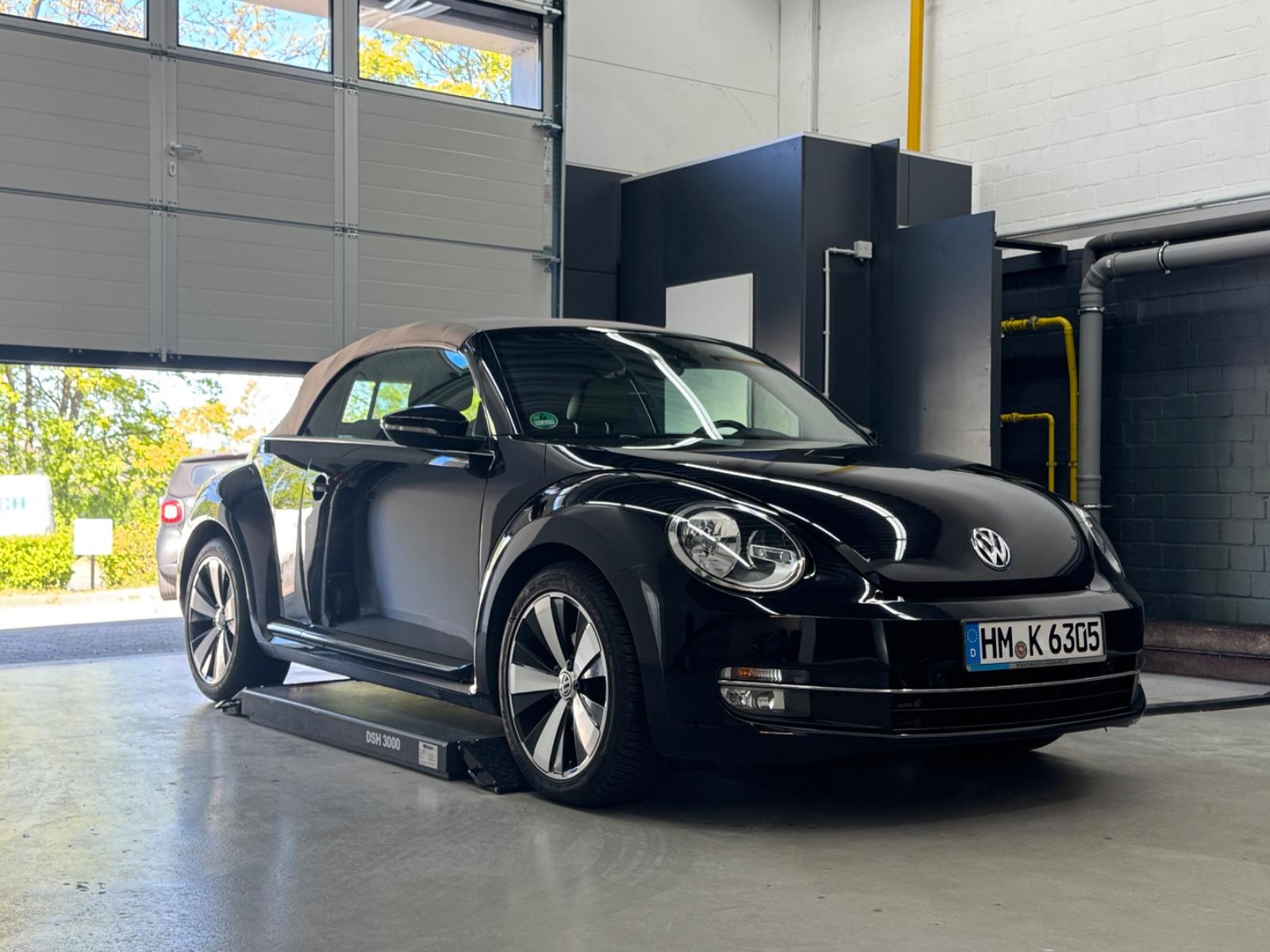 Volkswagen Beetle Cabrio DSG Exclusive Leder Kamera Fender