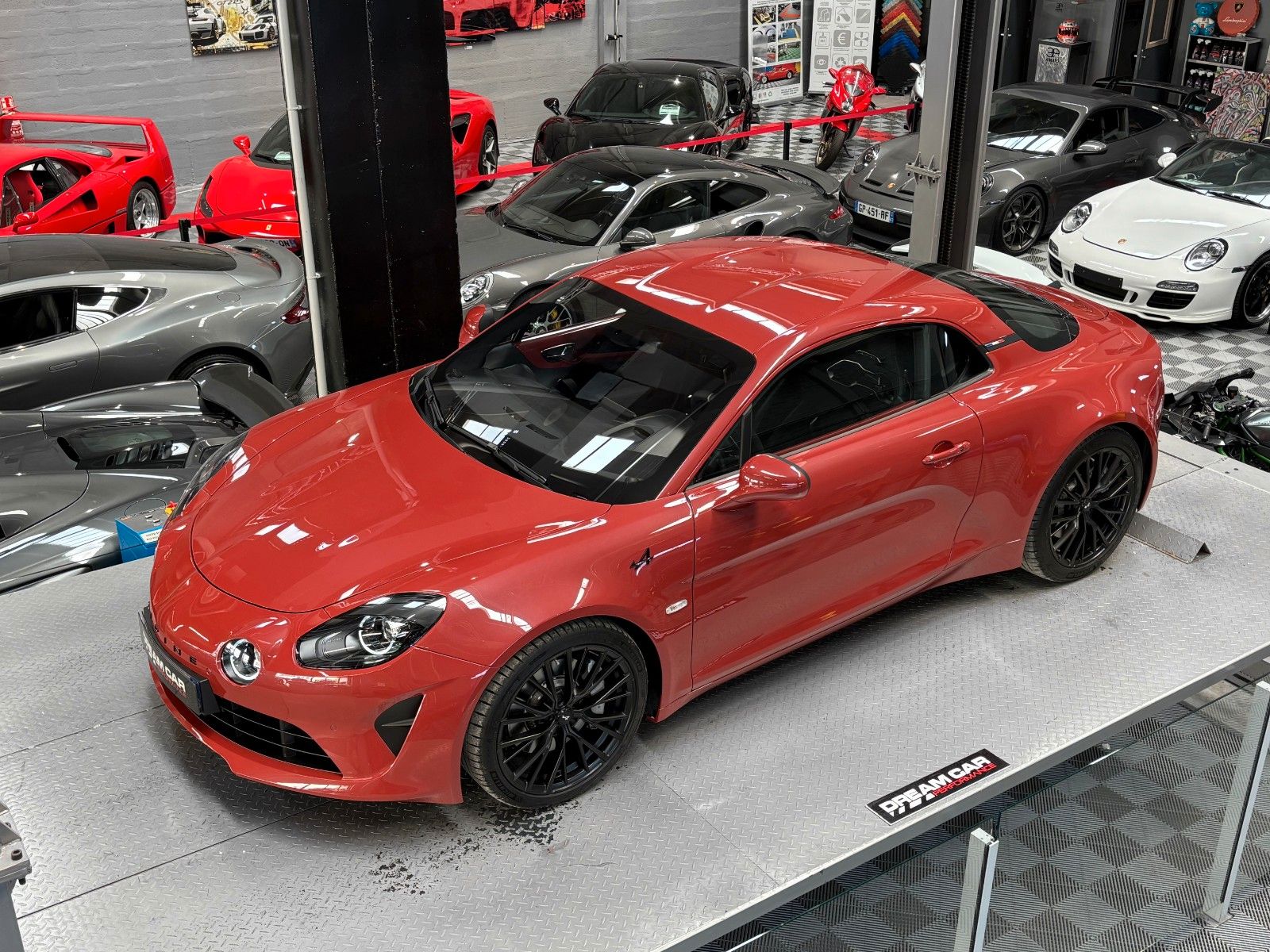 Alpine A110 S 300 - ROUGE RUBIS - *VAT*  1 OF 110