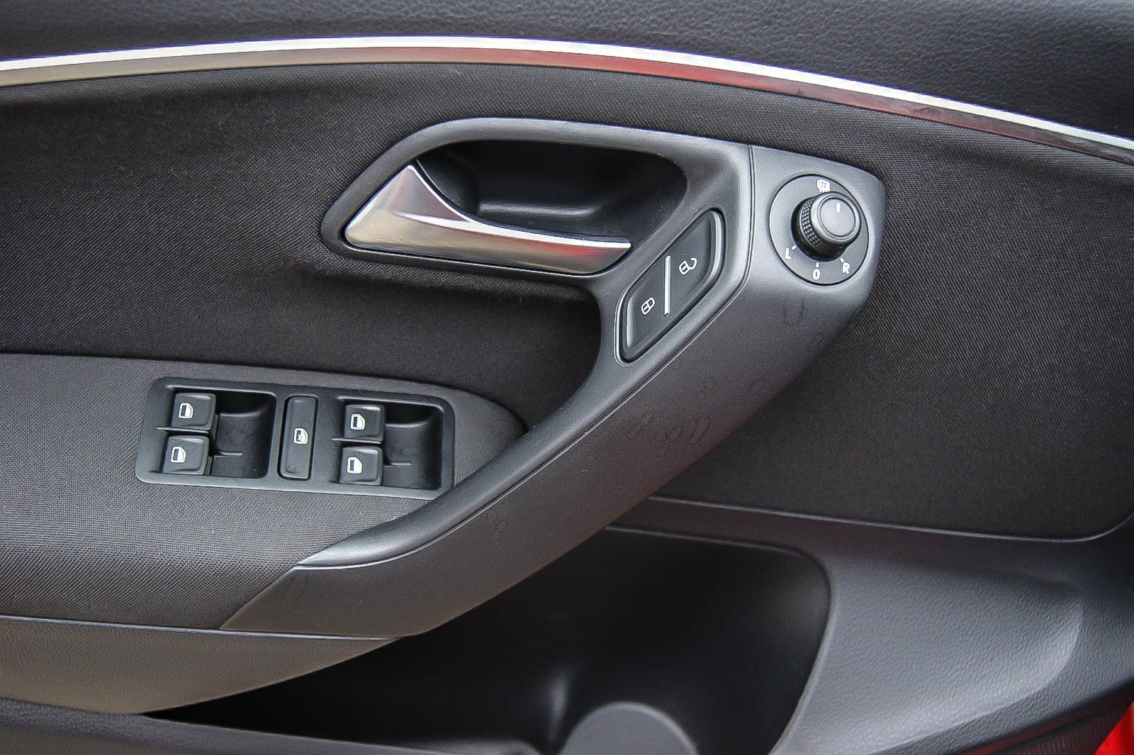 Fahrzeugabbildung Volkswagen Polo V 1.0 SOUND KLIMA SIHZG PDC TEMPOMAT 2.HAND