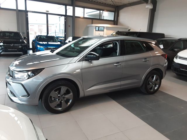 Opel Grandland (X) Apple WSS u LKHZ SH PDC ALU