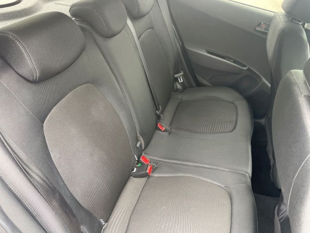 Fahrzeugabbildung Hyundai i10 1.2 YES! Klimaanlage, Sitzheizung
