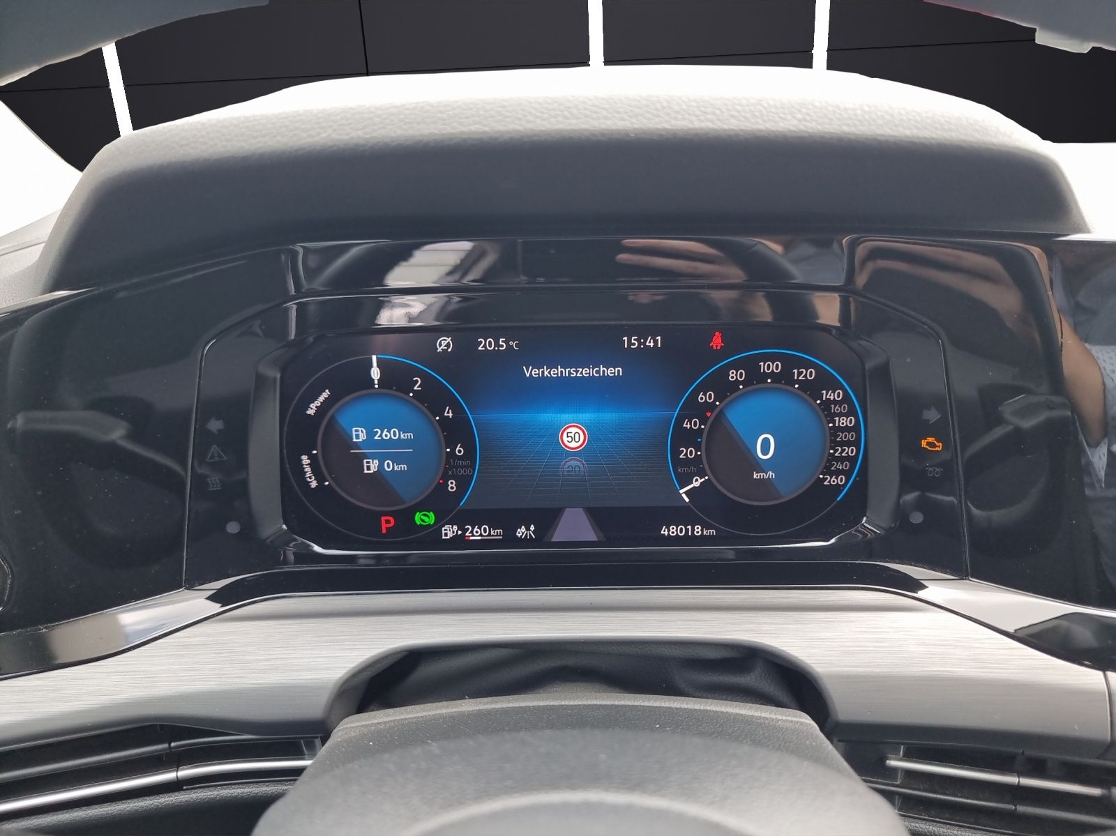 Fahrzeugabbildung Volkswagen Golf VIII Lim. Style eHybrid DSG IQ.Light ACC AH