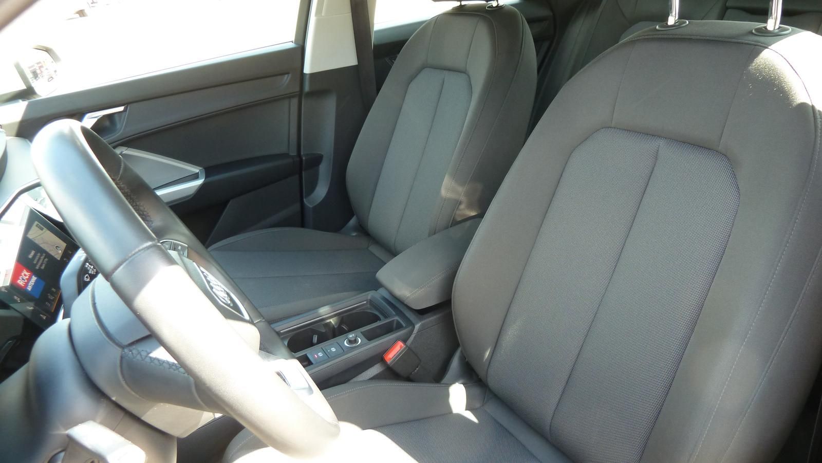 Audi Q3 S-TRONIC/LED/NAVI/SHZ/KAMERA/2-Z KLIMA foto 11