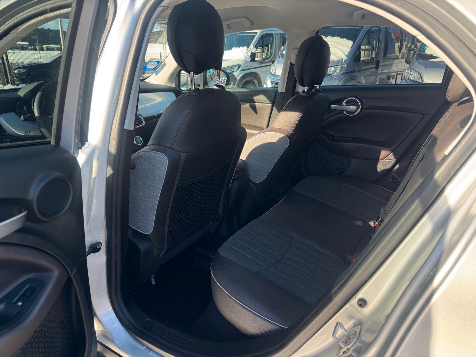 Fahrzeugabbildung Fiat 500X 1.4 4x2 MultiAir Lounge Navi Kamera Sitzhzg
