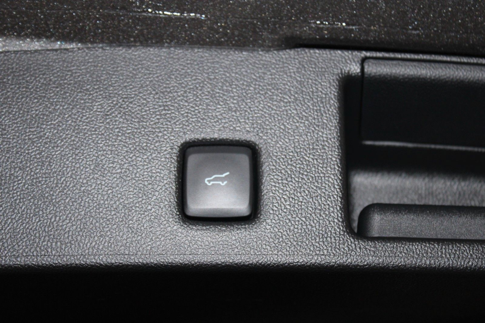 Fahrzeugabbildung Ford Kuga ST-Line X LED B&O HUD ACC WinterPaket Panod