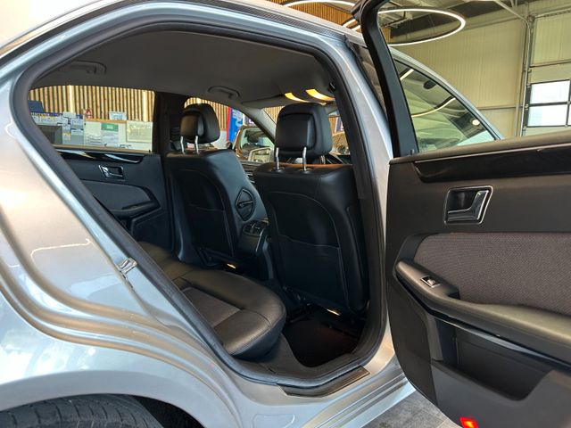 MYAUTOCENTER – Gebraucht- und Jahreswagen mit Werkstattservice in Pfaffenhofen Mercedes-Benz E 200 *AHK*Abstandstempo*Teilleder*Szhz*