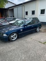 BMW E36 318is Coupé - BMW 318 aus 1993: 318i E36