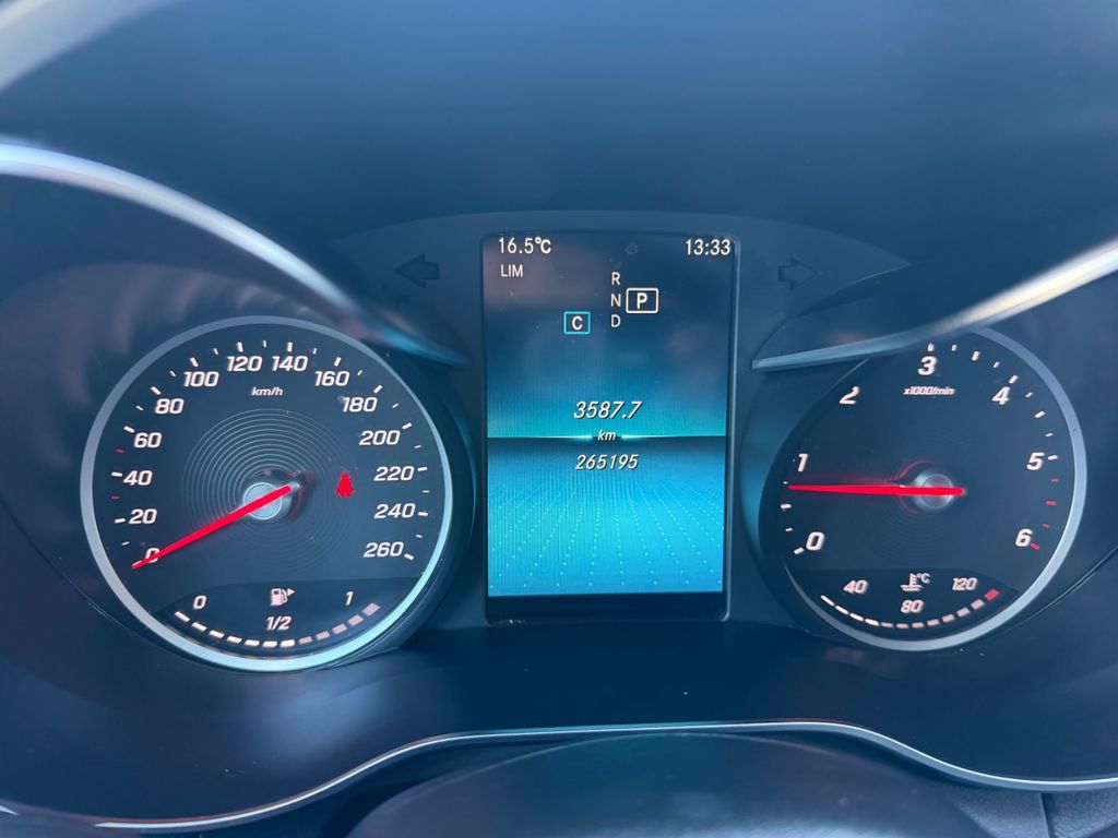 Image of Mercedes-Benz C 220