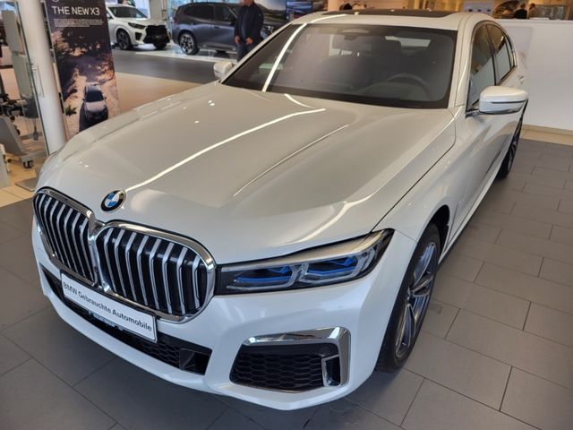 BMW 740 d xDrive Limousine Sportpaket HUD Luftfederu