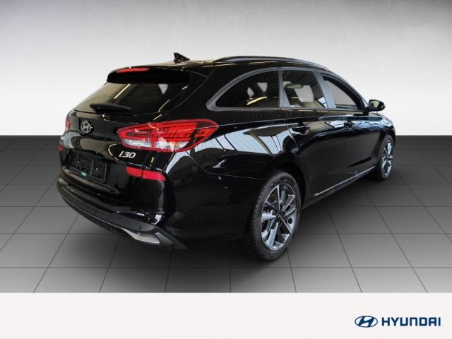 Fahrzeugabbildung Hyundai i30 FL Kombi (MY25) 1.5 T-GDI (140 PS) 48V 7-DCT